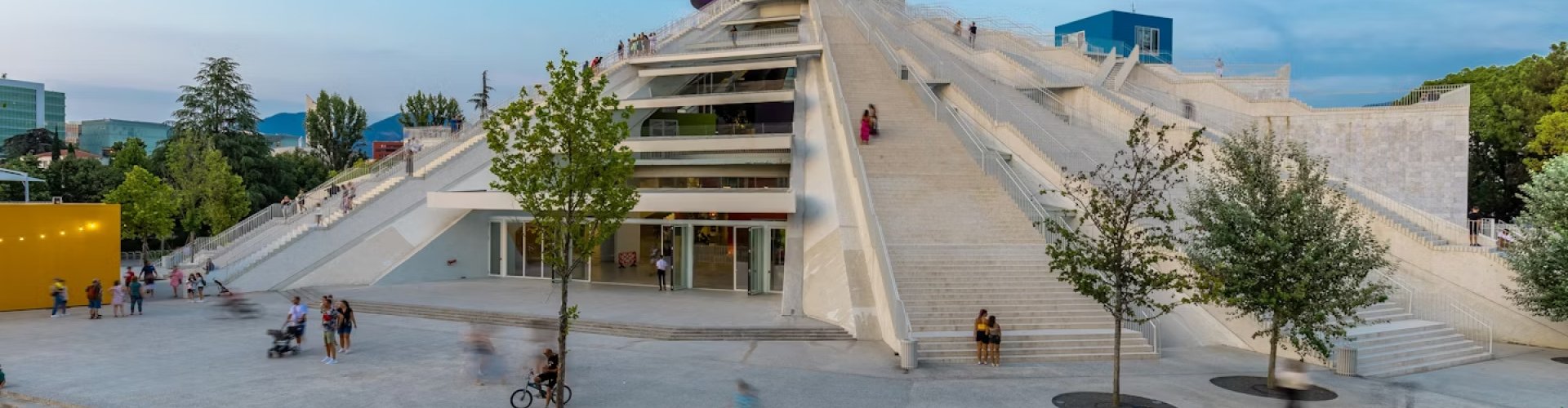 Tirana, AL