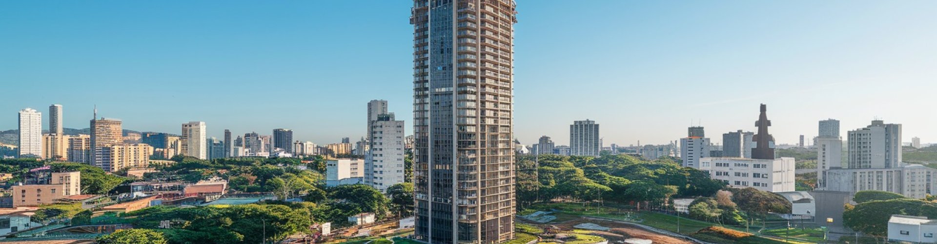 Chapecó guest rooms and cityscape