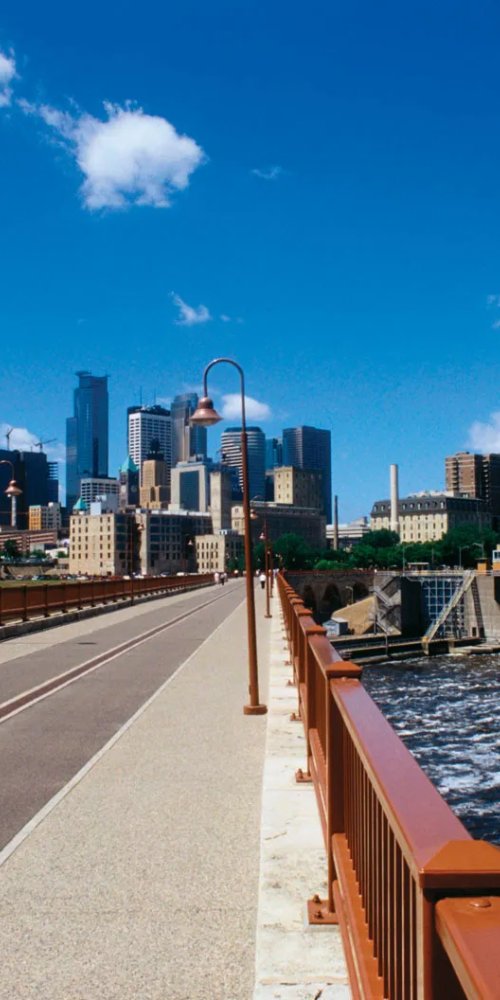 Metro and bike travel in Minneapolis